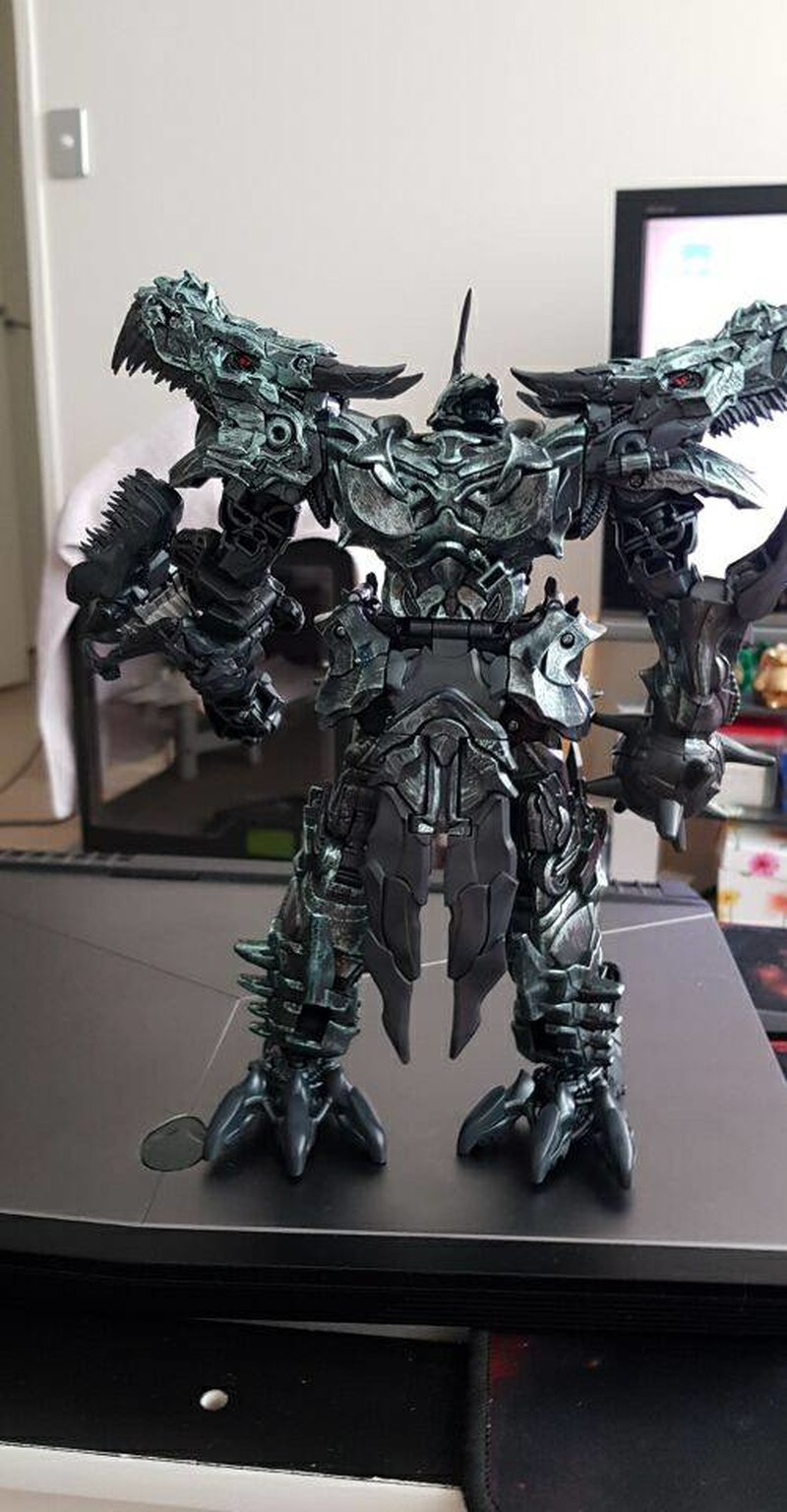 Transformers studio series sale leader class grimlock